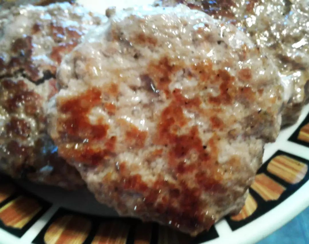 beefbreakfastsausagecookedpatties